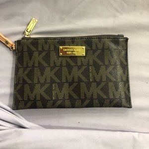 Michael Kors wristlet